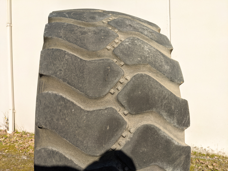 Used TIRE 70-0315